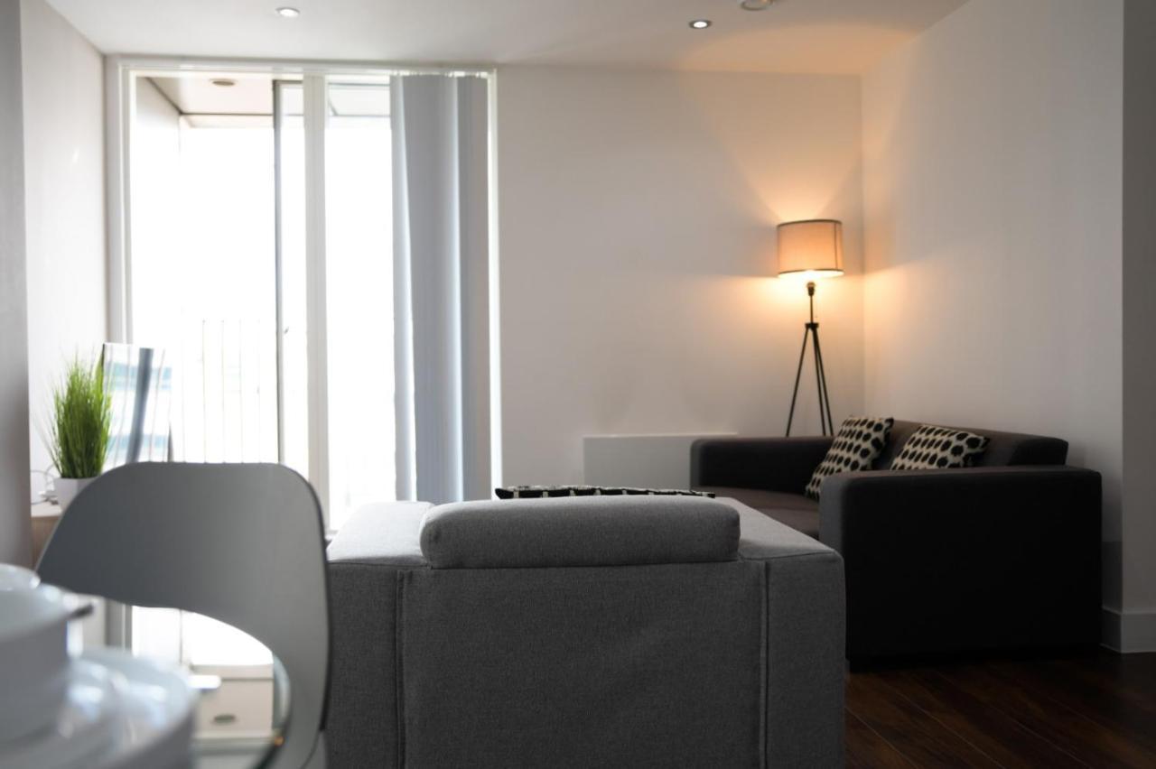 Onpoint Apartments - Spacious 2 Bedroom Apt - City Centre With Balcony Manchester Eksteriør billede