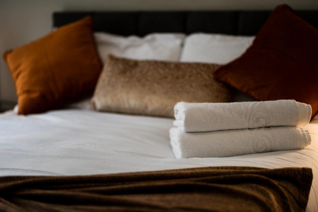 Onpoint Apartments - Spacious 2 Bedroom Apt - City Centre With Balcony Manchester Eksteriør billede